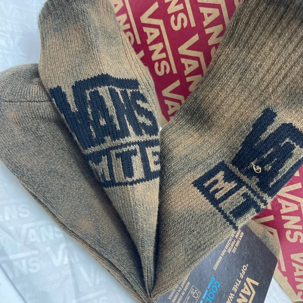 VANS 